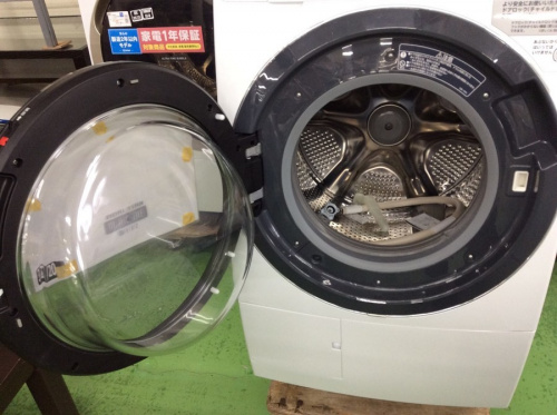 洗濯乾燥機のHITACHI（ヒタチ）
