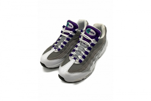 スニーカーのNIKE ナイキ