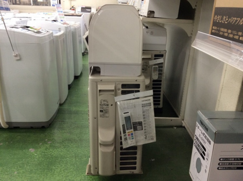 壁掛けエアコンのHITACHI　日立