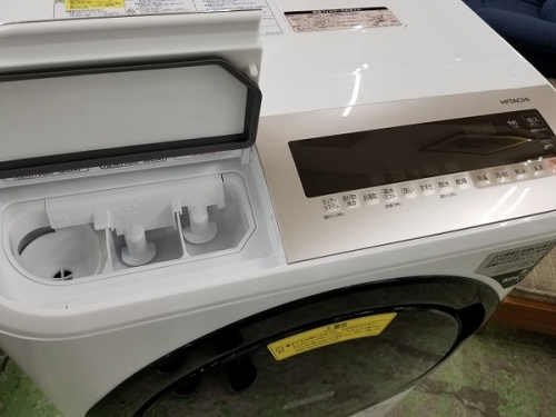 ドラム式洗濯機のHITACHI ヒタチ