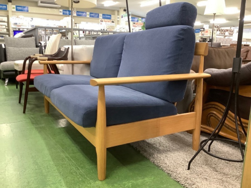 2人掛けソファーの柏木工