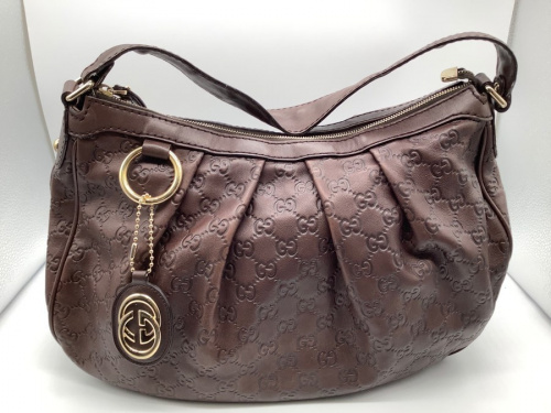 バッグのハンドバッグ