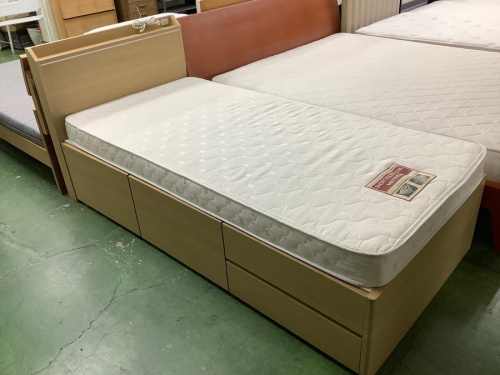生活家具のベッド