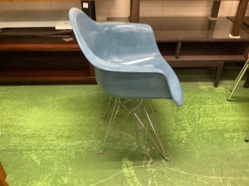日本限定カラーの東京　中古　買取　リサイクル