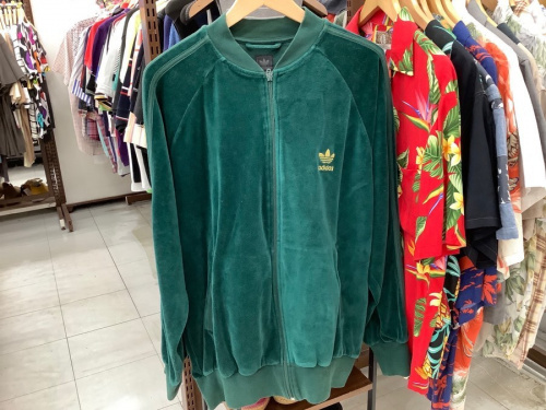ベロアトラックジャケットのadidas　アディダス