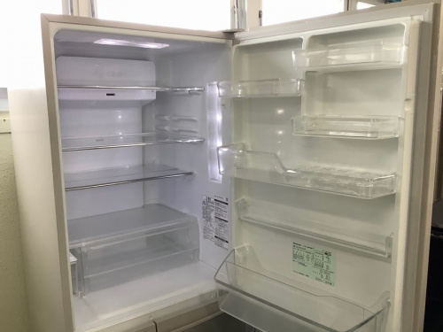 冷蔵庫の5ドア冷蔵庫