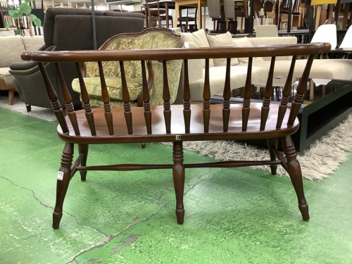 イスの2人掛けベンチチェア