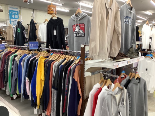 シームレスダウンパーカーのUNIQLO ユニクロ