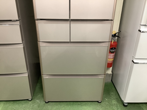 6ドア冷蔵庫のHITACHI（日立）