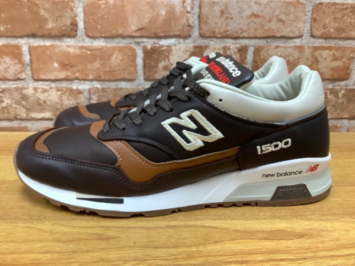 スニーカーのNEW BALANCE　ニューバランス