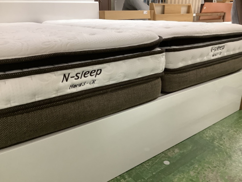 クイーンベッドのニトリ