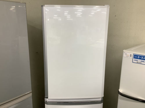 冷蔵庫の3ドア冷蔵庫