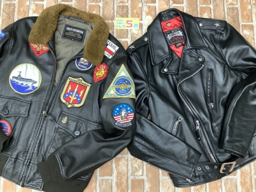 トップスのジャケット