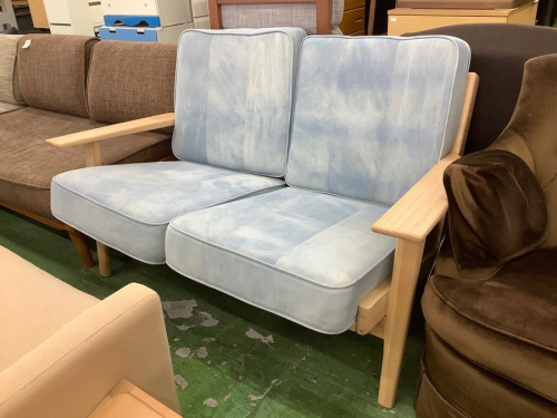 ソファーのウォッシュドデニムソファー