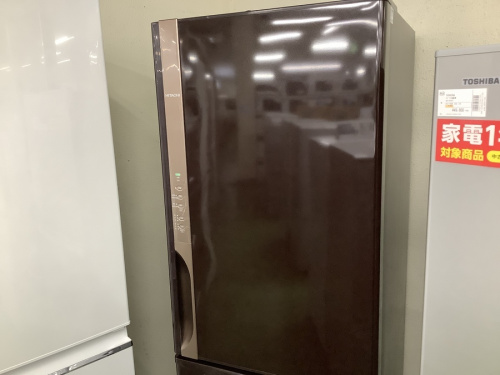 冷蔵庫の3ドア冷蔵庫