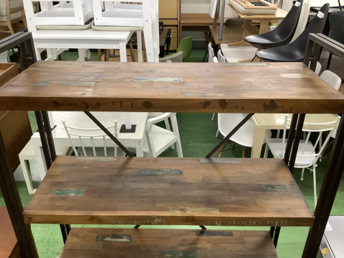 万能収納のシェルフ