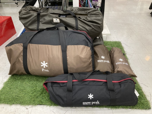 アウトドア用品のリビングシェルロングPRO