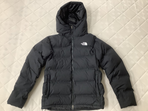 ジャケットのダウンジャケット