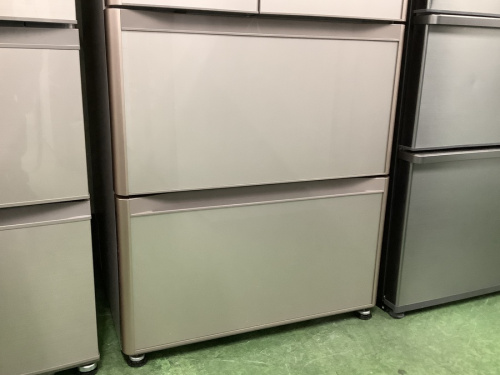 6ドア冷蔵庫のHITACHI