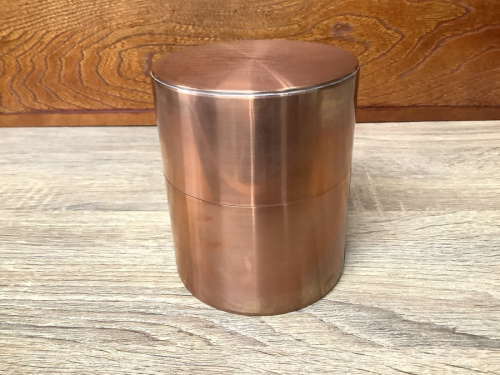 和食器の銅製茶筒