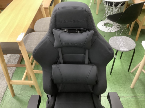ゲーミングチェアのAKRACING