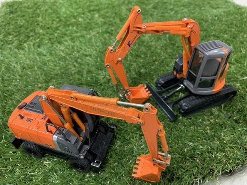 HITACHI ZAXIS 75 UR 1/35 スケール HITACHI ZAXIS 75 UR 1/35 スケール HITACHI ZAXIS 75 UR 1/35