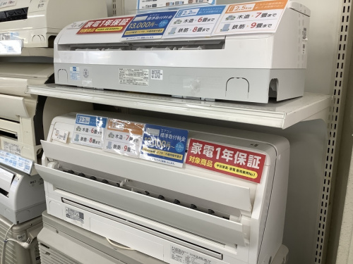 暖房器具の壁掛けエアコン