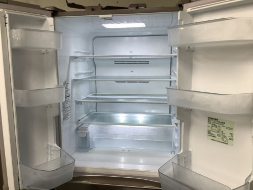 6ドア冷蔵庫のTOSHIBA