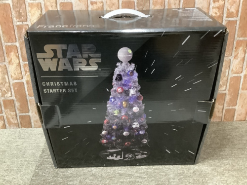 男の子おもちゃのクリスマスツリー