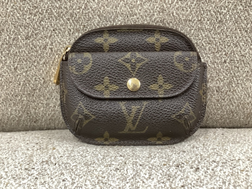 スニーカーのLOUIS VUITTON　ルイヴィトン