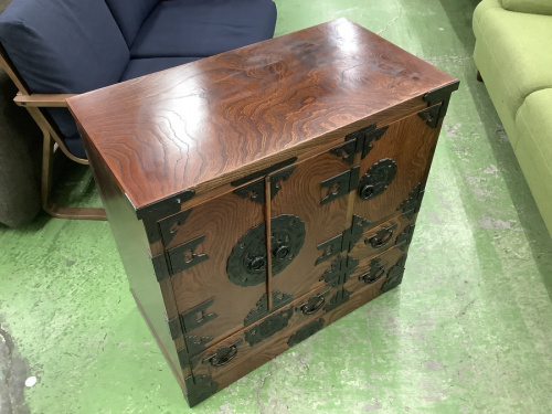収納家具のチェスト
