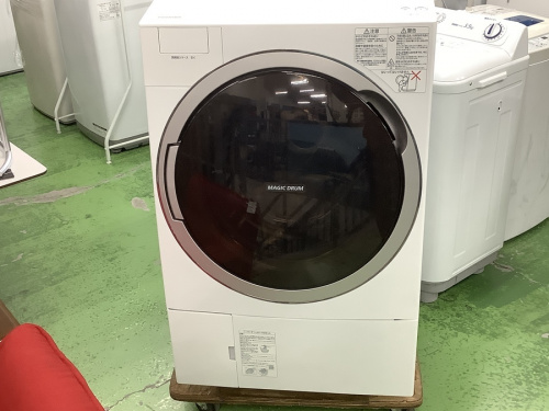 ドラム式洗濯乾燥機のTOSHIBA　トウシバ