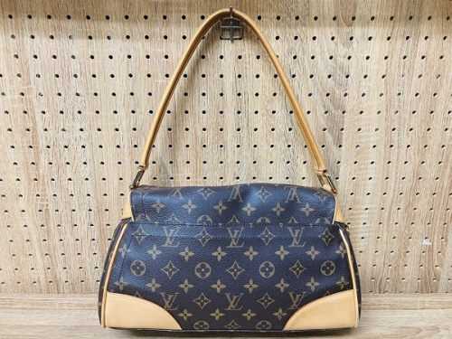 バッグのショルダーバッグ