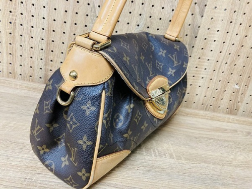 ショルダーバッグのLOUIS VUITTON　ルイヴィトン
