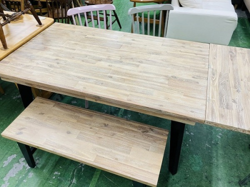 家具のキャビネット