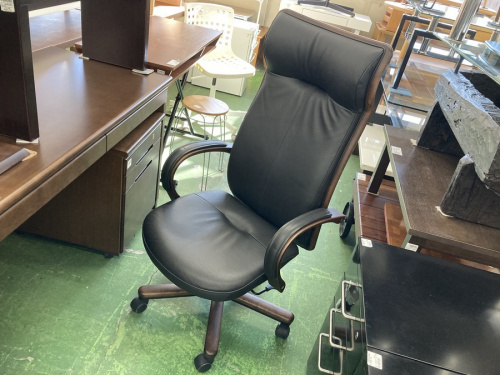 生活家具のデスクチェア
