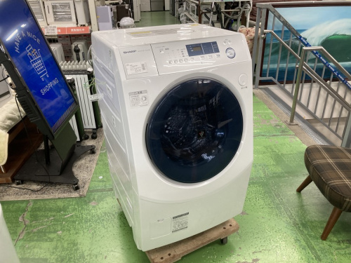 生活家電のドラム式洗濯乾燥機