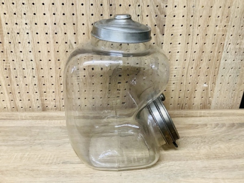 置物のたばこ入れ