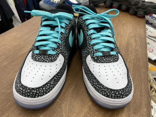 スニーカーのNIKE