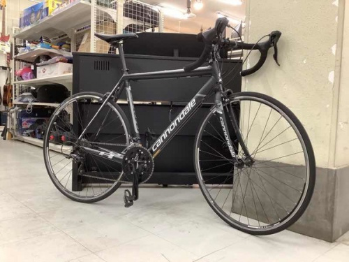 スポーツ用品の自転車