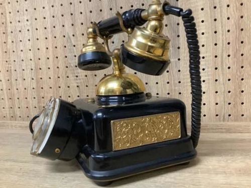アンティーク電話機の※1977年製 現状販売