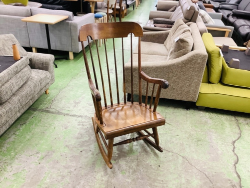 生活家具のイス