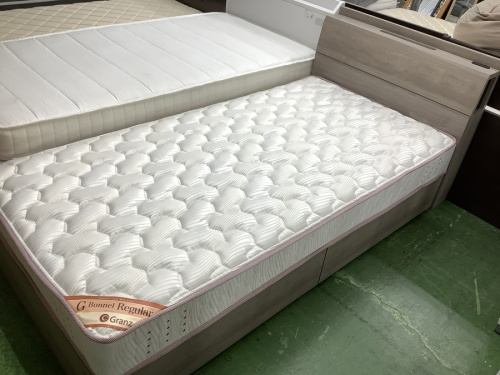 生活家具のベッド