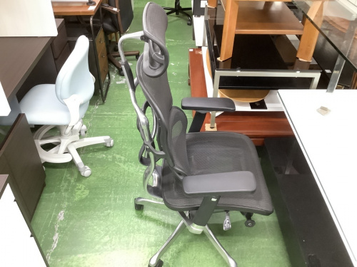 メッシュオフィスチェアのErgohuman