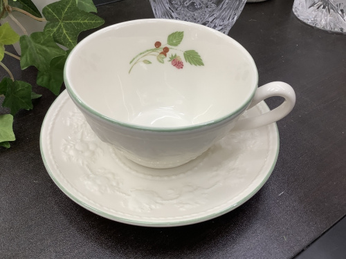 テーブルウェアの洋食器