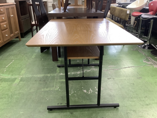 ダイニングテーブルのjournal standard Furniture