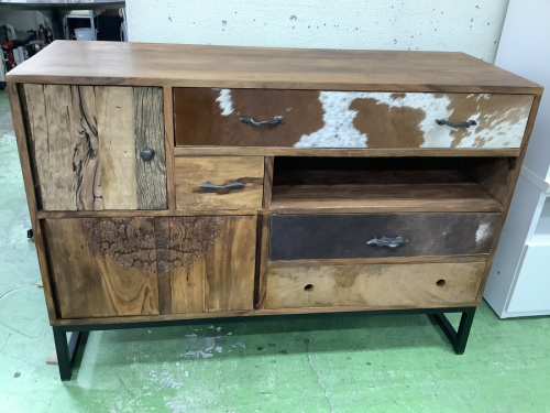 収納家具のチェスト