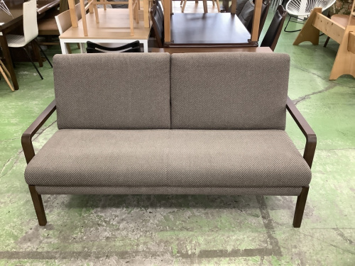 ソファーのカリモク家具