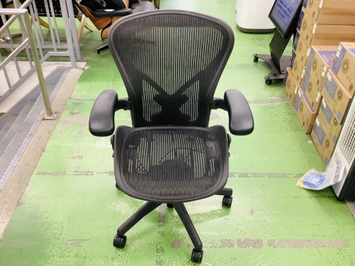 イスのアーロンチェア