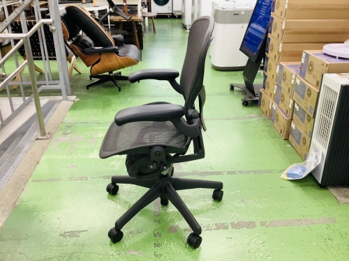 アーロンチェアのHerman Miller